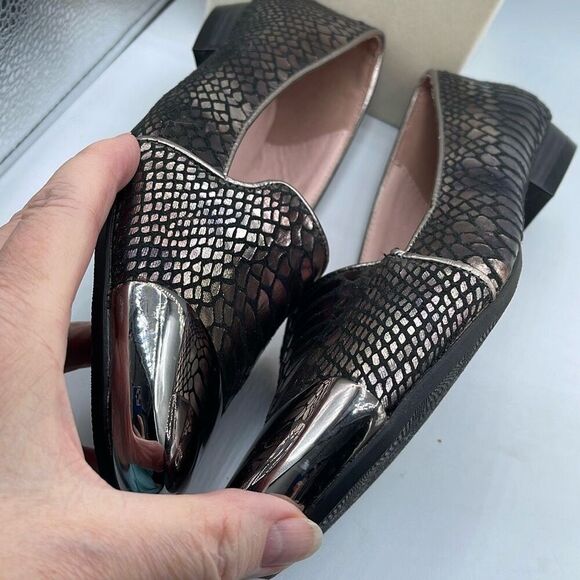 Bellini Cape size 9 faux reptile cap toes. - Picture 4 of 8